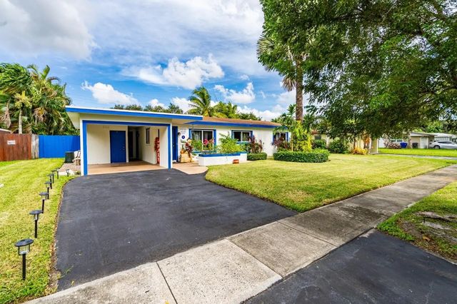 4 of 19 - 315 S 57th Avenue, Hollywood, FL