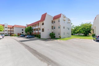 Photo of Listing #R11093077