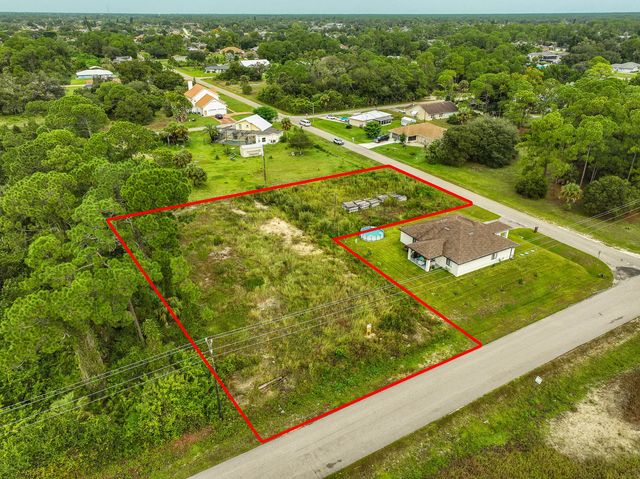 21 Mcarthur Avenue, Lehigh Acres