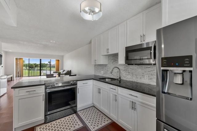 4489 Luxemburg Court #306, Lake Worth