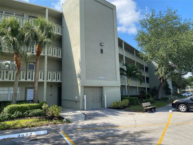 2 of 31 - 2025 Berkshire B #2025, Deerfield Beach, FL