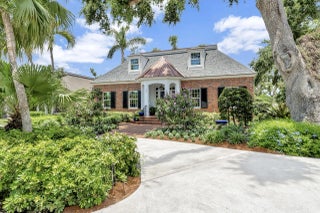 Photo of Listing #R11093204