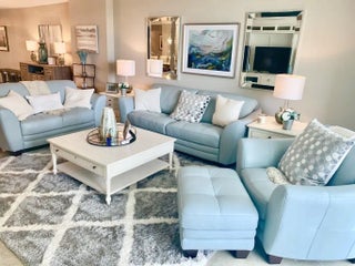 Photo of Listing #R11093232