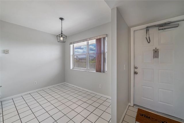 5 of 27 - 10315 Nw 24th Place #407, Sunrise, FL