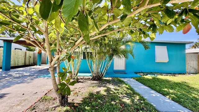 4 of 31 - 629 Troy Boulevard, West Palm Beach, FL