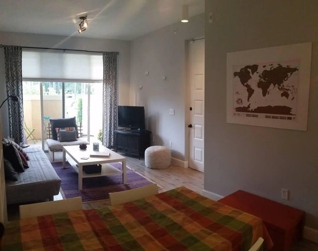 Photo of Listing #R11093673