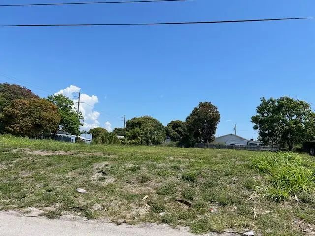 172 W 16th Street, Riviera Beach