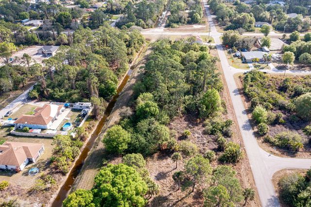 773 Cadis Street E, Lehigh Acres