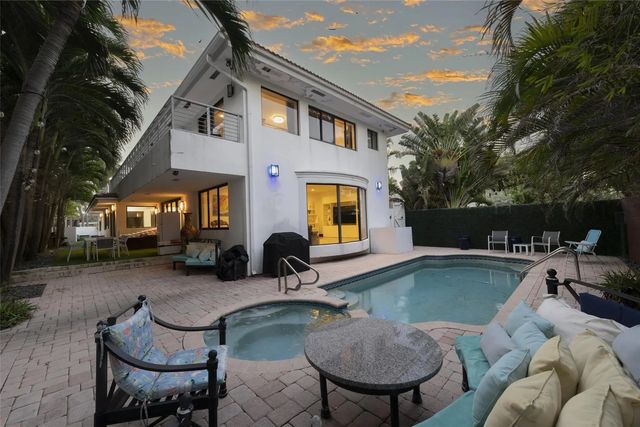 4 of 34 - 2301 N Atlantic Boulevard, Fort Lauderdale, FL