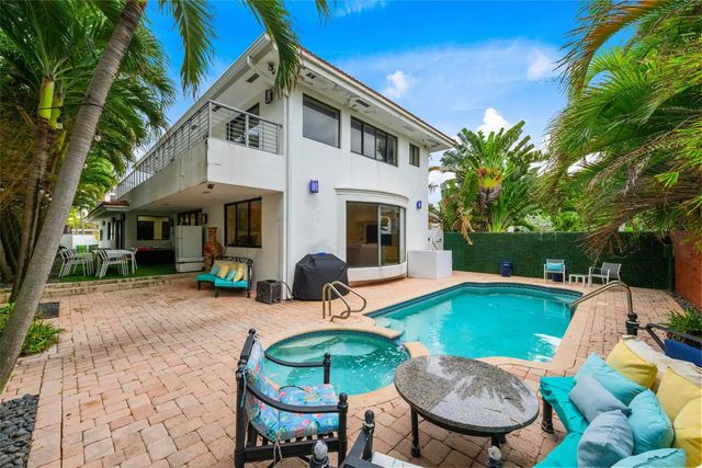 5 of 34 - 2301 N Atlantic Boulevard, Fort Lauderdale, FL