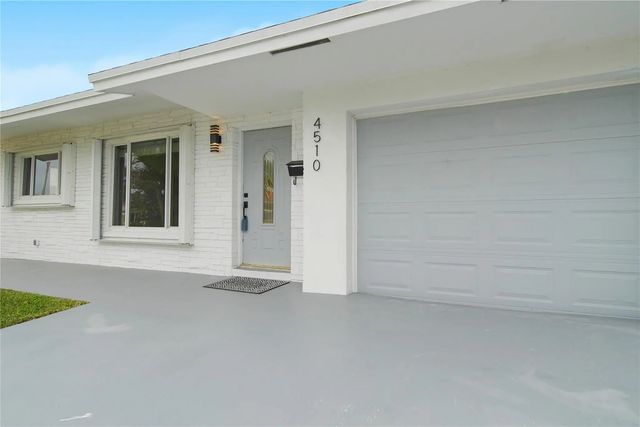 4 of 36 - 4510 Nw 49th Drive, Tamarac, FL