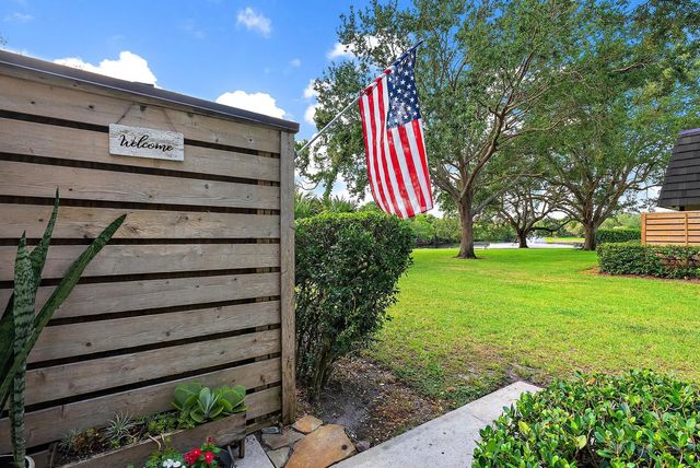 506 5th Terrace, Palm Beach Gardens