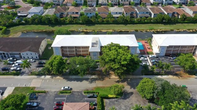 4 of 40 - 8821 Nw 38th Drive #205a, Coral Springs, FL
