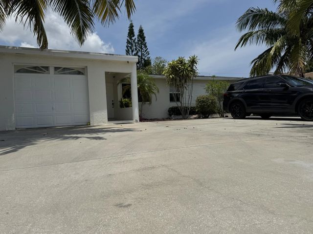 4607 Sutton Terrace S, West Palm Beach