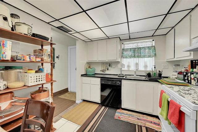 10442 Sunrise Lakes Boulevard #202, Sunrise