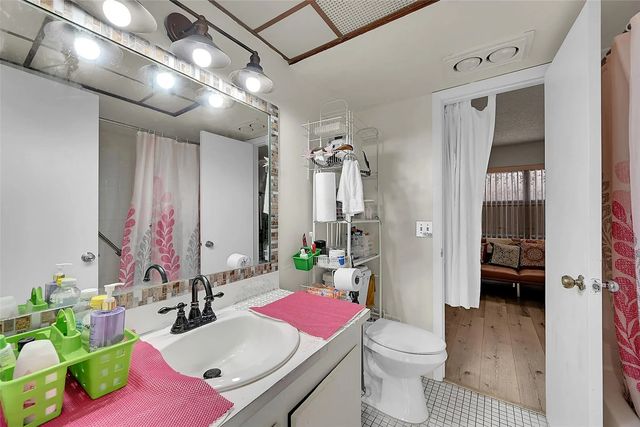 5 of 39 - 10442 Sunrise Lakes Boulevard #202, Sunrise, FL