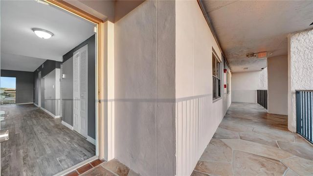 3 of 48 - 10433 Sunrise Lakes Boulevard #409, Sunrise, FL