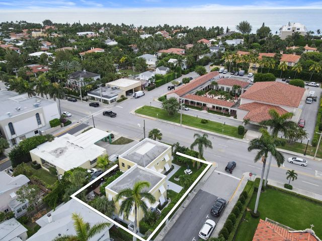 2 of 49 - 172 N County Road, Palm Beach, FL