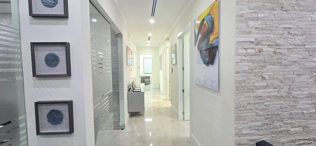 5 of 42 - 9200 Belvedere Road #101, Royal Palm Beach, FL