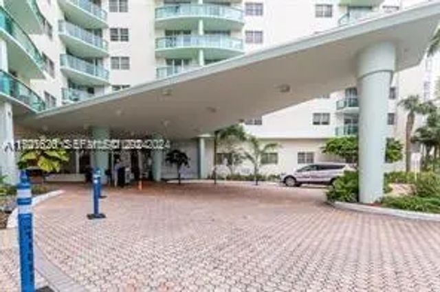 3 of 21 - 3801 S Ocean Drive #8u, Hollywood, FL