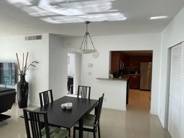 4 of 21 - 3801 S Ocean Drive #8u, Hollywood, FL