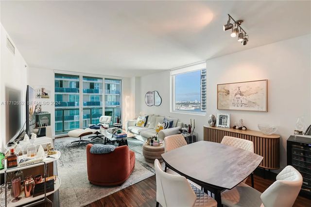 2 of 33 - 55 Se 6th Street #3407, Miami, FL