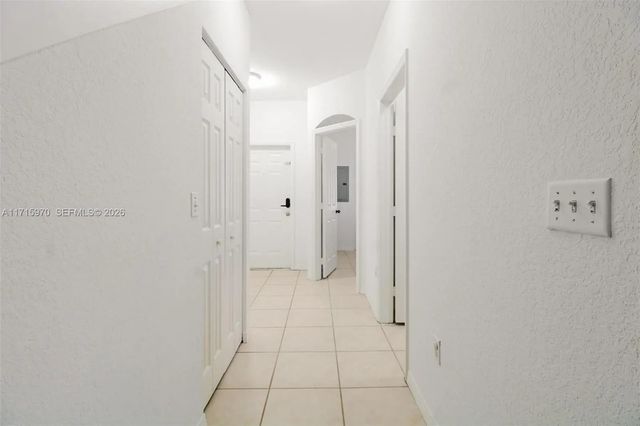 4 of 38 - 7854 Catalina Circle, Tamarac, FL