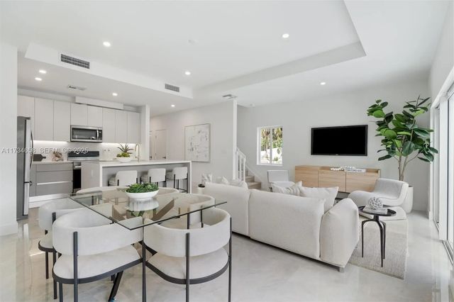 2 of 38 - 1567 Nw 94th Way #10, Coral Springs, FL