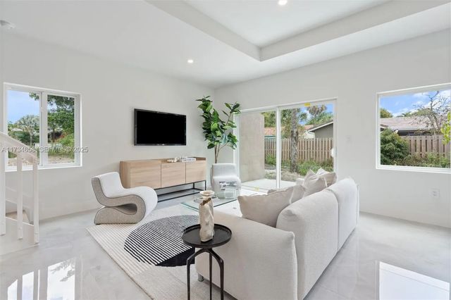 3 of 38 - 1567 Nw 94th Way #10, Coral Springs, FL