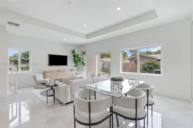 5 of 38 - 1567 Nw 94th Way #10, Coral Springs, FL