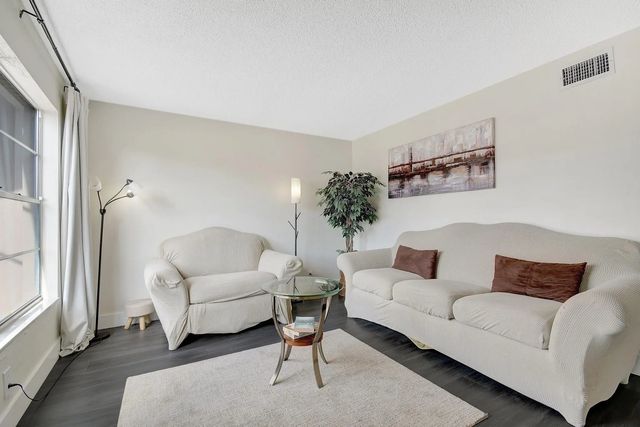 4 of 30 - 3708 Sw 59th Terrace #68, Davie, FL