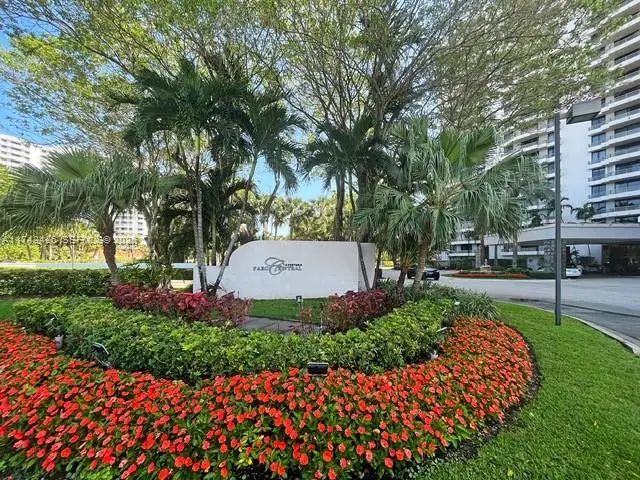 4 of 30 - 3300 Ne 192nd Street #111, Aventura, FL