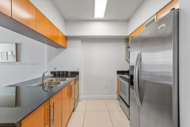 2 of 28 - 1750 N Bayshore Drive #4809, Miami, FL
