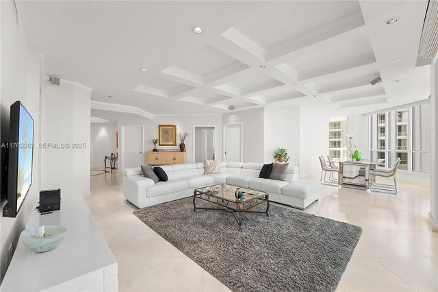 5 of 44 - 21150 Point Place #1102, Aventura, FL
