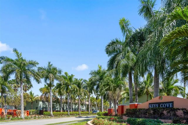 2 of 27 - 2731 Se 17th Avenue #211, Homestead, FL