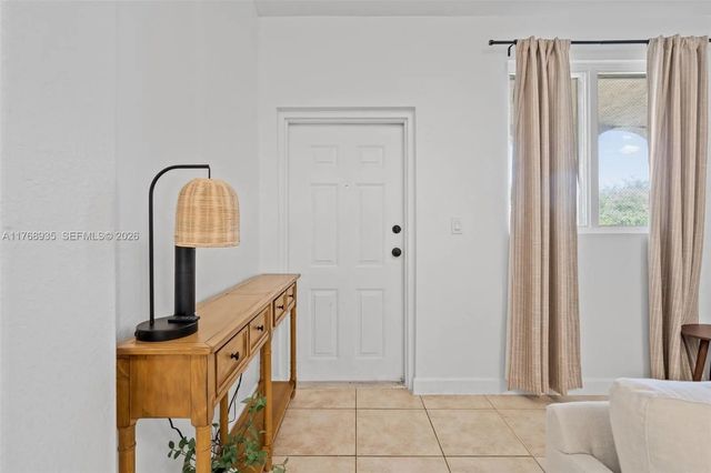 5 of 27 - 2731 Se 17th Avenue #211, Homestead, FL