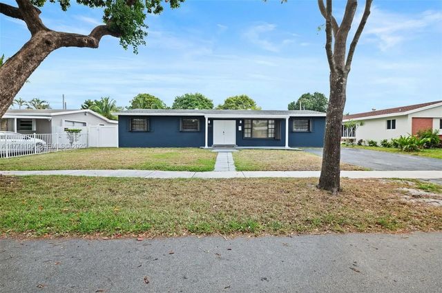 18321 Ne 7th Court, North Miami Beach