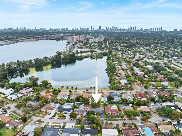 3 of 35 - 18321 Ne 7th Court, North Miami Beach, FL