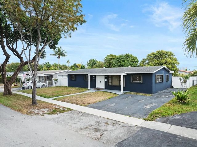 4 of 35 - 18321 Ne 7th Court, North Miami Beach, FL