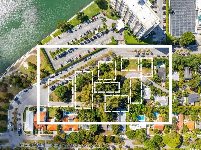 4 of 9 - 890 Ne 70th Street, Miami, FL