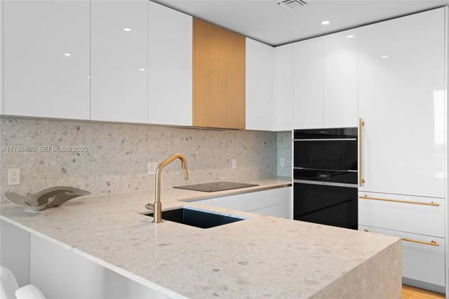 2 of 41 - 2678 Tigertail Avenue #615, Miami, FL