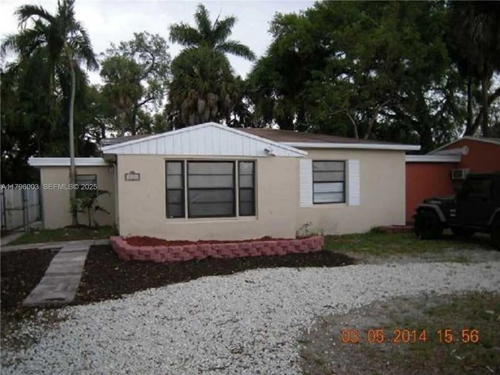 853 Sw 12th Street, Fort Lauderdale