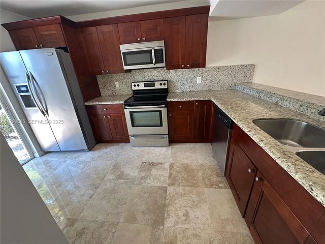2 of 13 - 878 Crystal Lake Drive, Deerfield Beach, FL