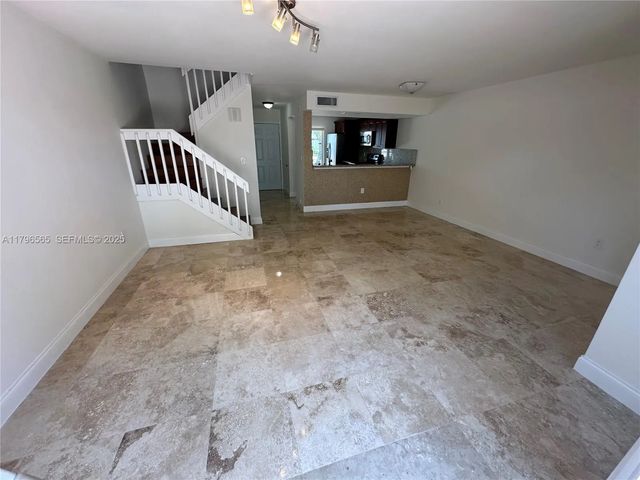 4 of 13 - 878 Crystal Lake Drive, Deerfield Beach, FL