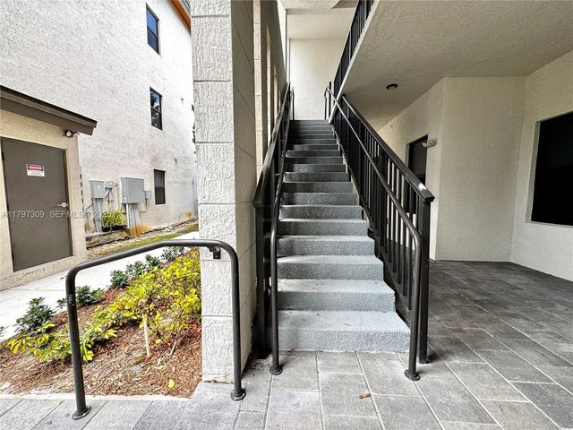 3 of 36 - 8175 Nw 104th Avenue #21, Doral, FL