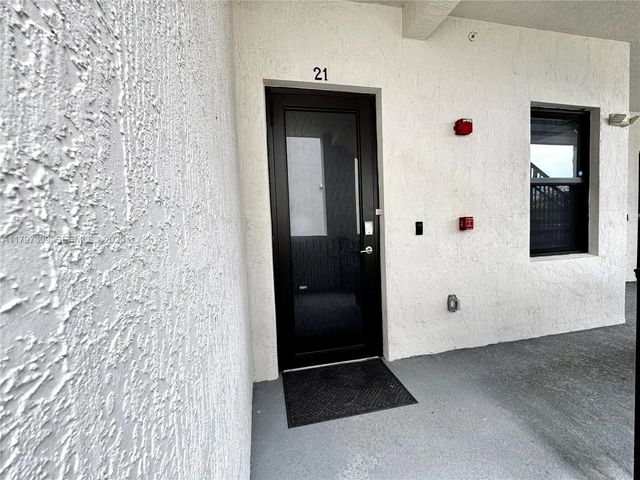 4 of 36 - 8175 Nw 104th Avenue #21, Doral, FL