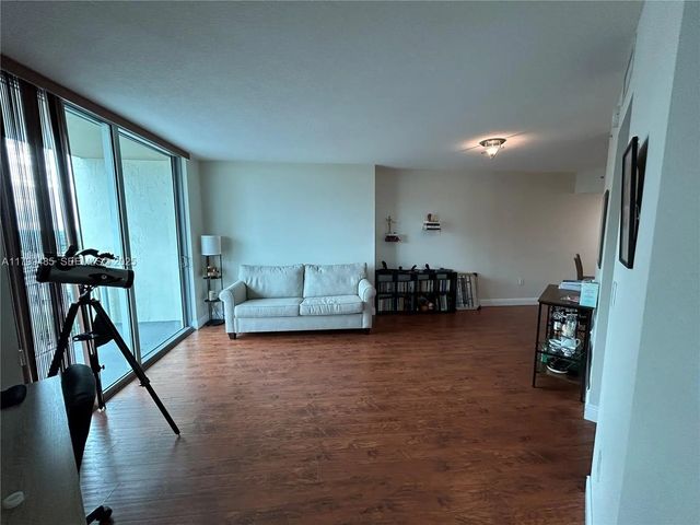 9066 Sw 73rd Court #1504, Miami