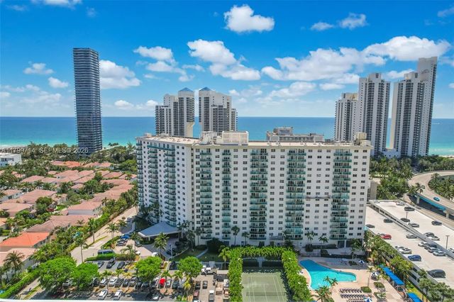 5 of 47 - 19370 Collins Avenue #324, Sunny Isles Beach, FL
