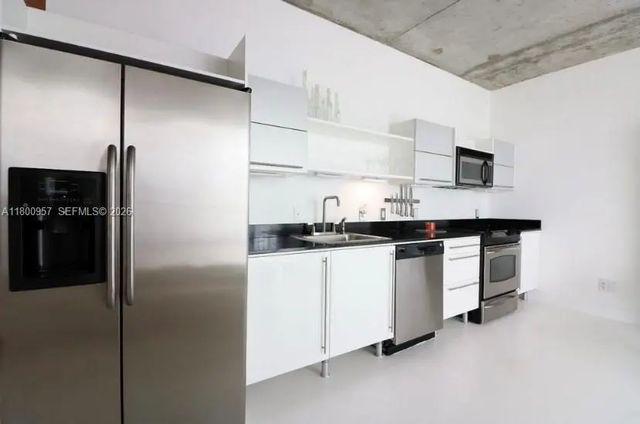 4 of 20 - 690 Sw 1st Court #1227, Miami, FL