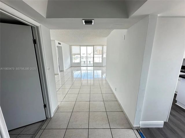 N/A, Miami Beach
